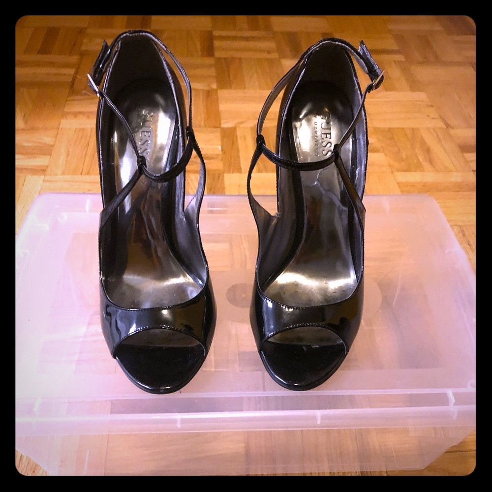 Shiny black open toe Guess heels